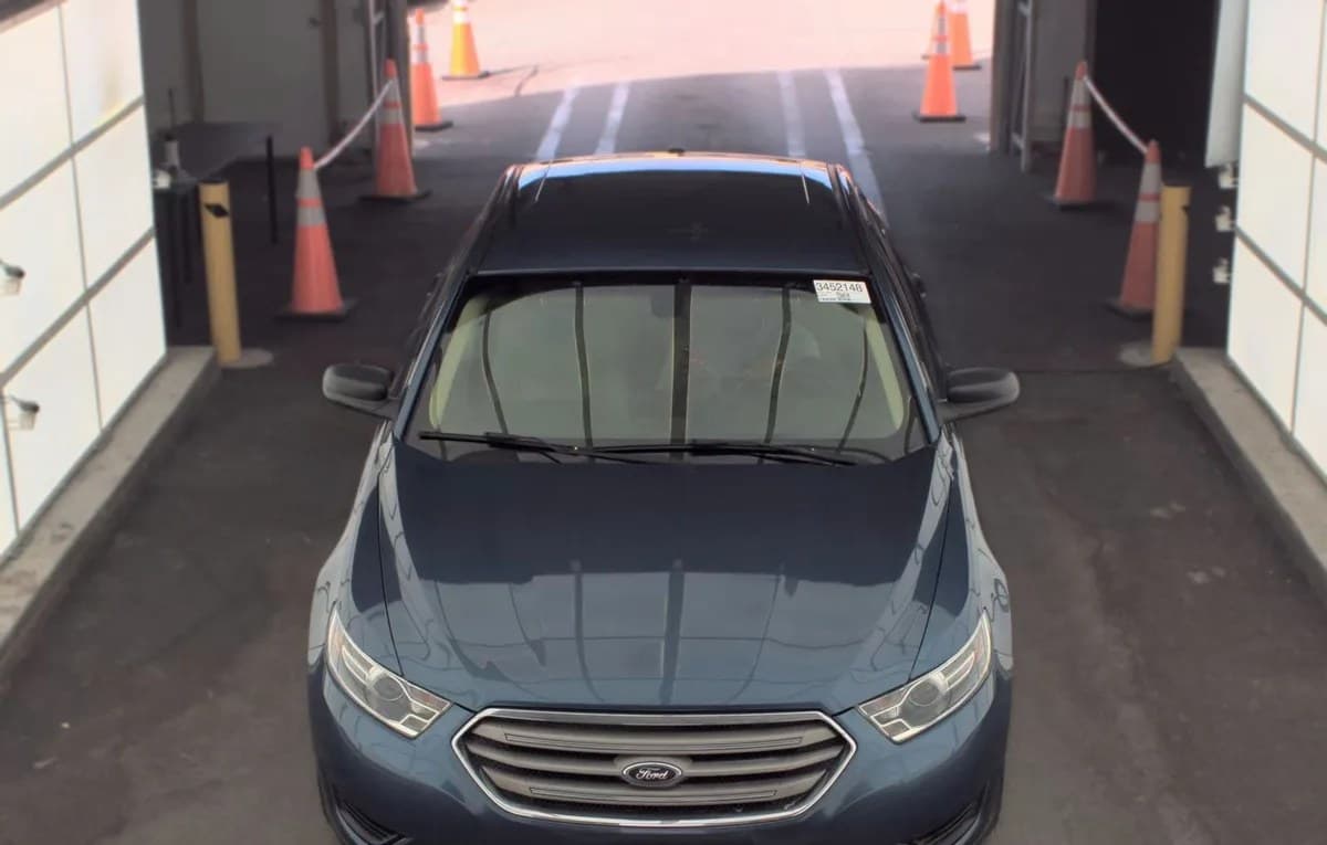 2018 FORD TAURUS SE 3
