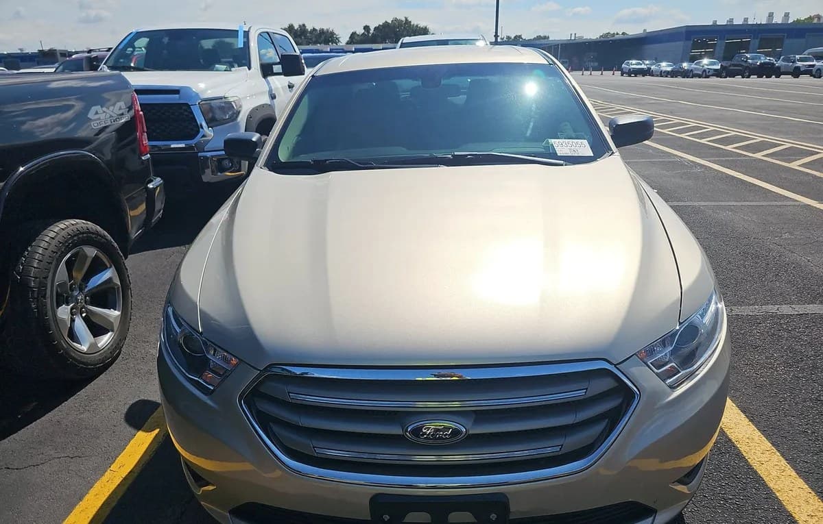 2018 FORD TAURUS SE 3