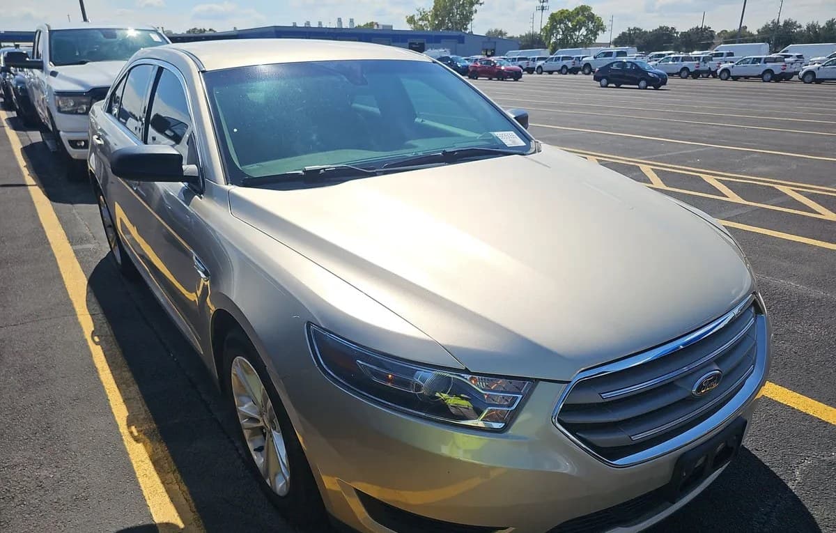 2018 FORD TAURUS SE 4