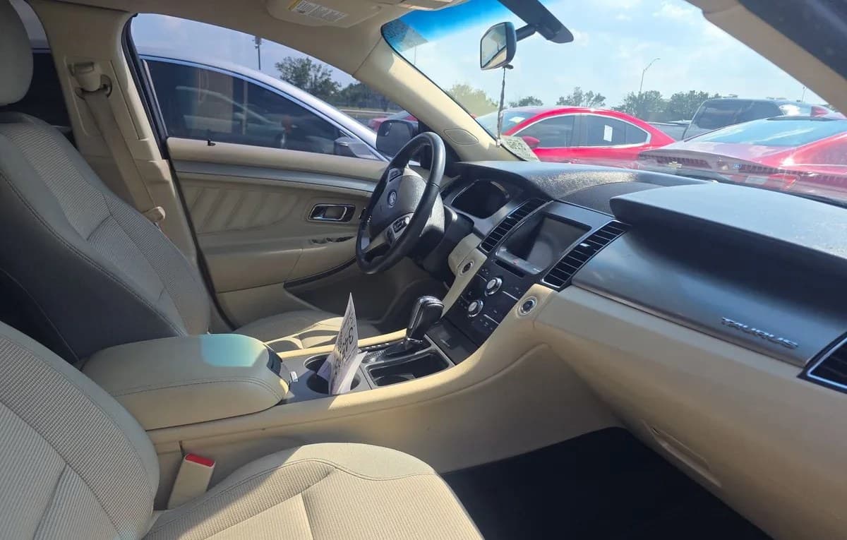 2019 FORD TAURUS SEL 5