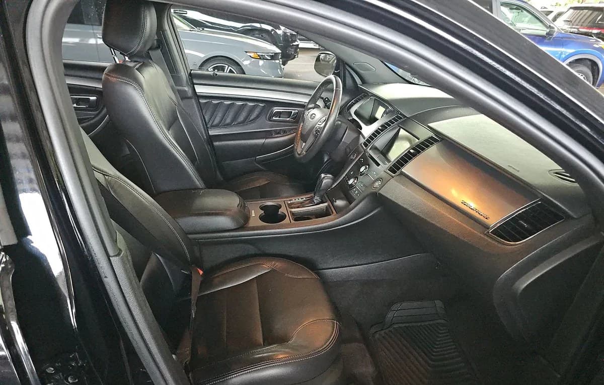 2018 FORD TAURUS SEL 5