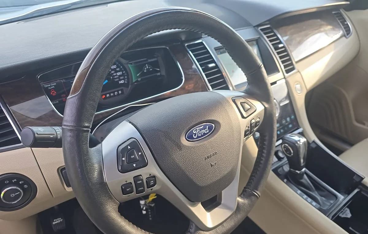 2018 FORD TAURUS LIMITED 6