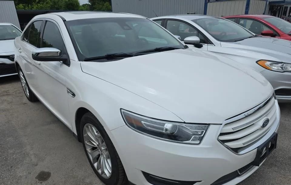 2018 FORD TAURUS Limited 4