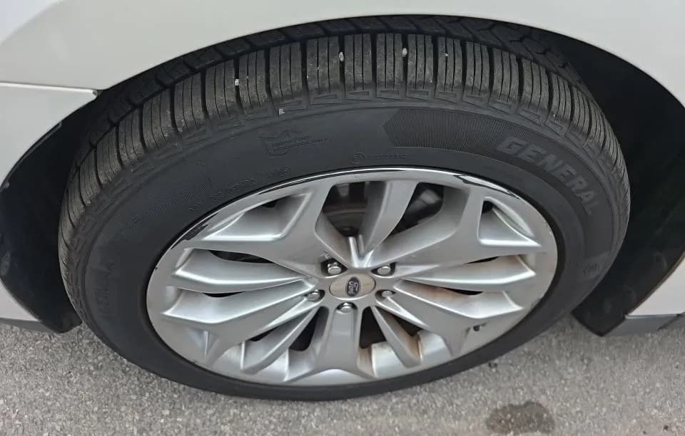2018 FORD TAURUS Limited 5