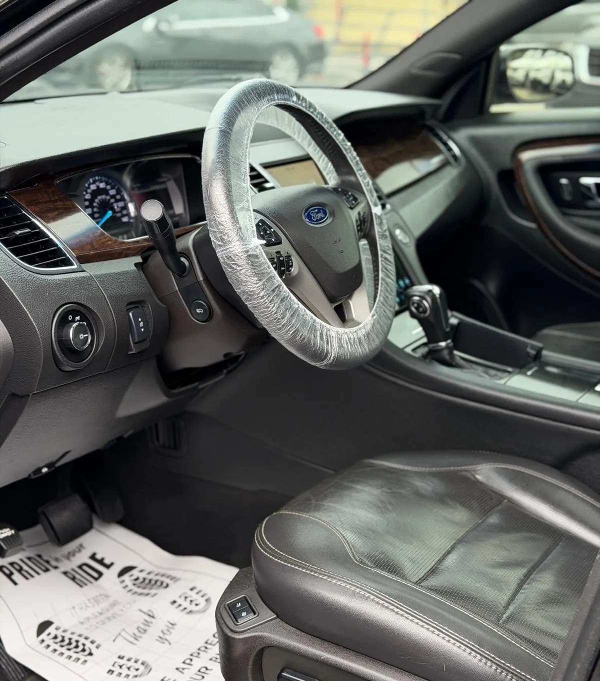 2019 FORD TAURUS Limited 7
