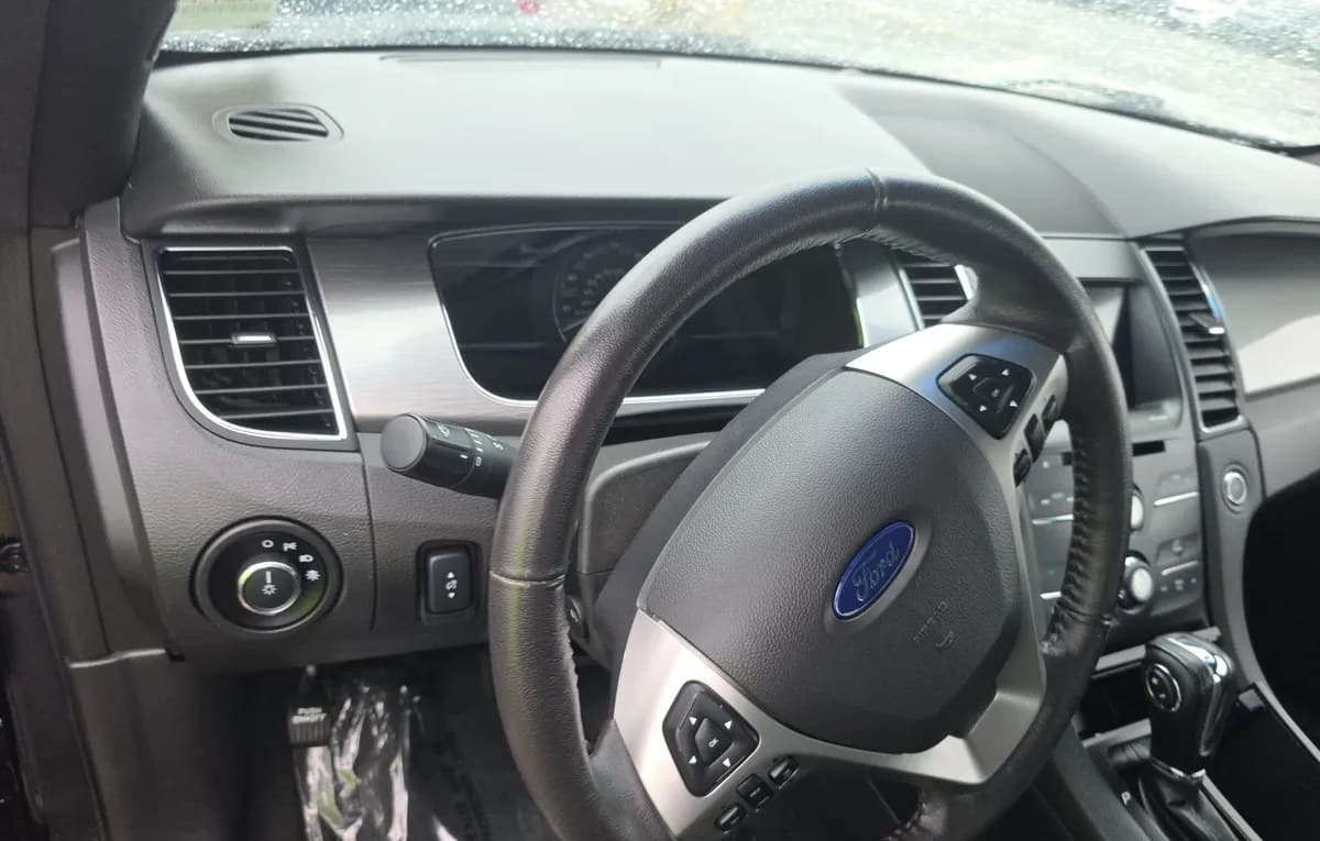 2017 FORD TAURUS SEL 7