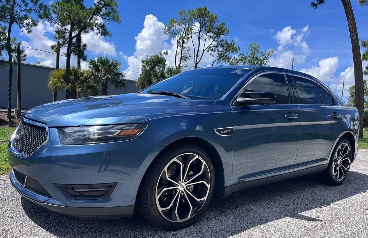 2018 FORD TAURUS SHO 3