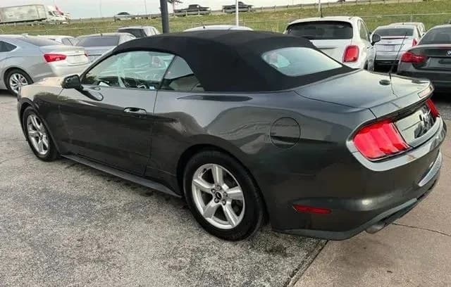 2019 FORD MUSTANG EcoBoost 4