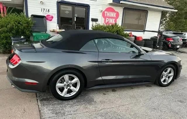 2019 FORD MUSTANG EcoBoost 5