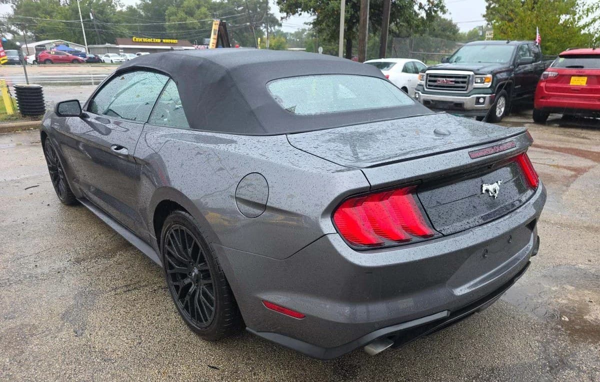 2021 FORD MUSTANG ECOBOOST Premium 3