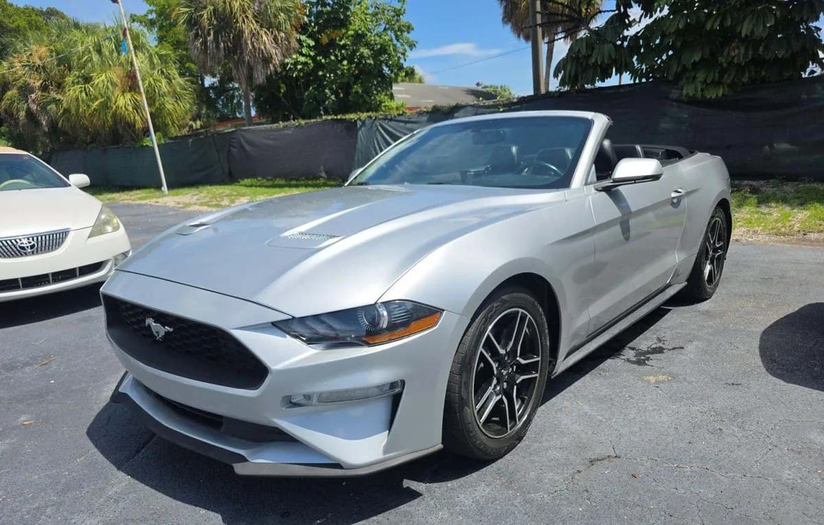 2019 FORD MUSTANG ECOBOOST Premium 2