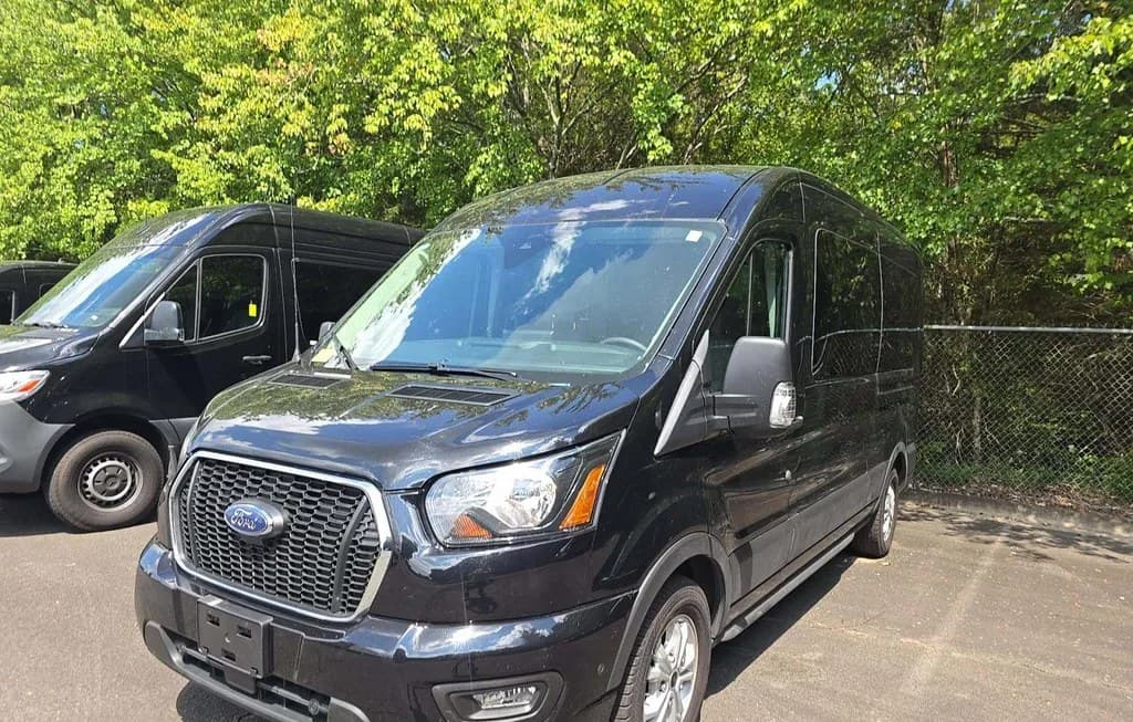 2025 FORD TRANSIT PASSENGER VAN XLT MEDIUM ROOF 148.0" WB