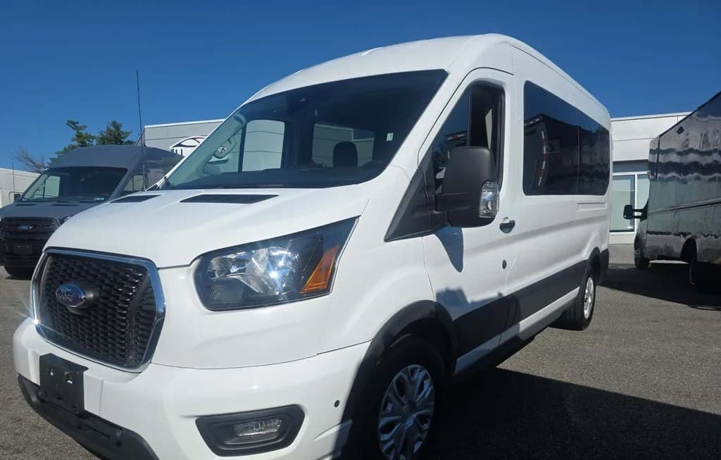 2025 FORD TRANSIT PASSENGER VAN XLT MEDIUM ROOF 148.0" WB