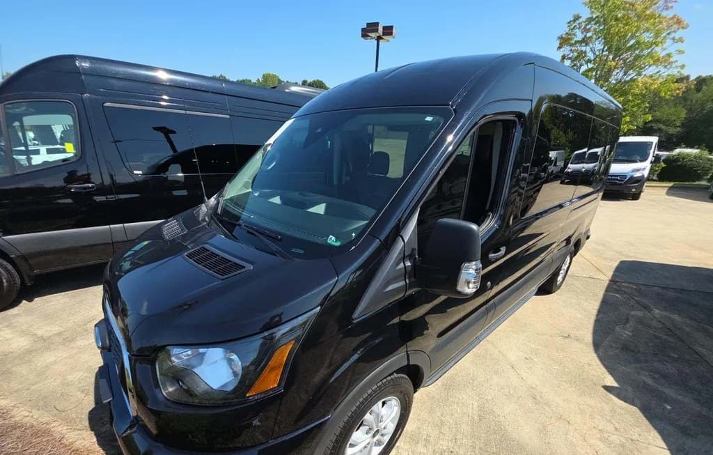 2024 FORD TRANSIT PASSENGER WAGON XLT MEDIUM ROOF 148.0" WB