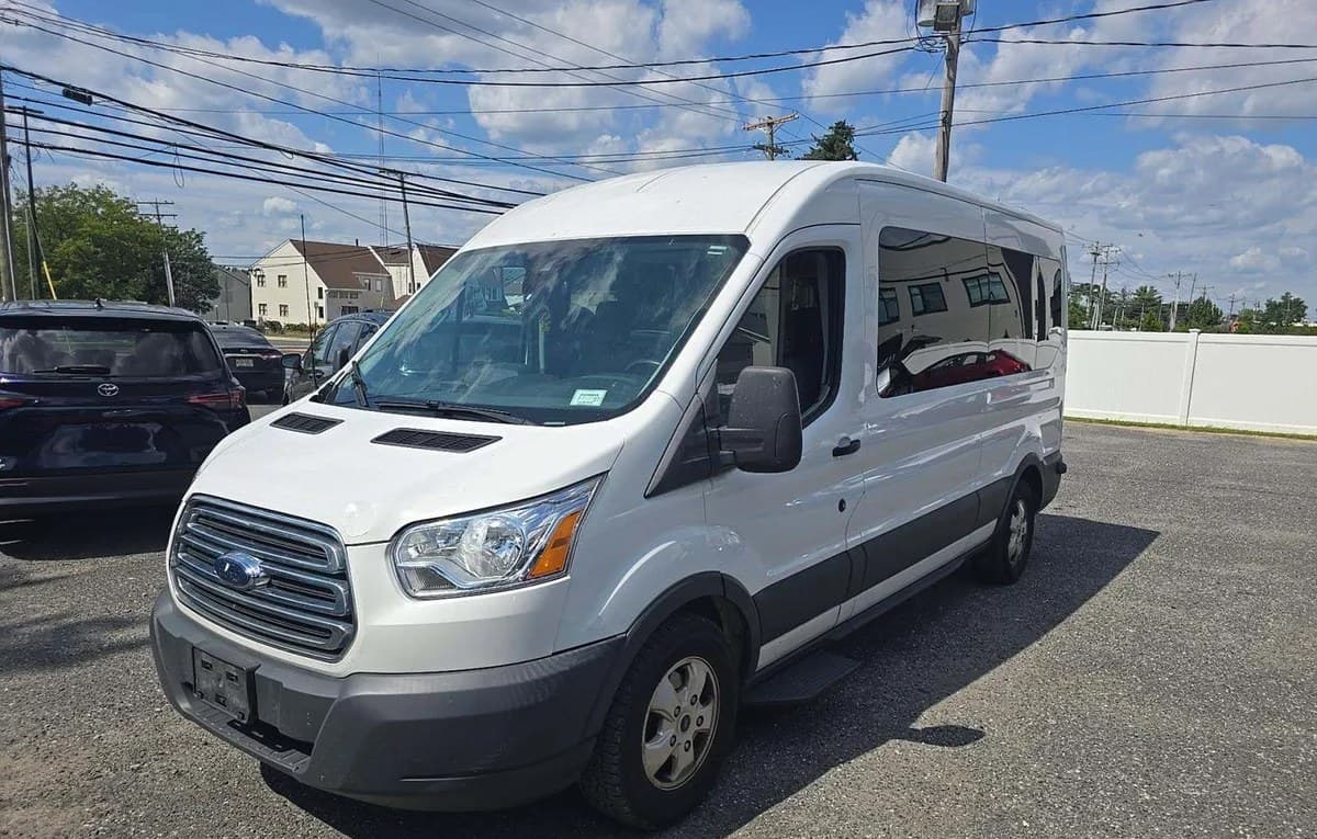 2018 FORD TRANSIT 350 XLT 2