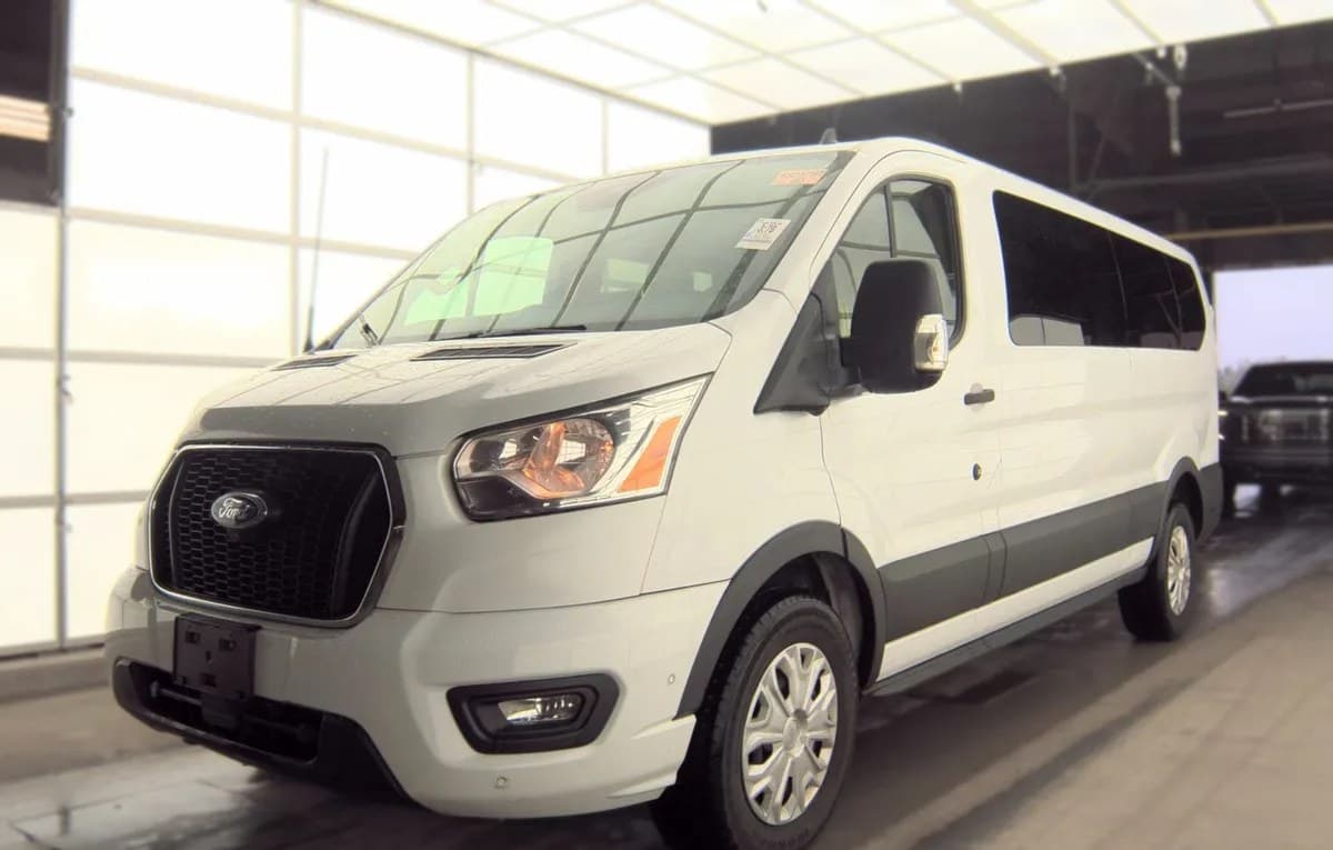 2022 FORD TRANSIT 350 XLT 2