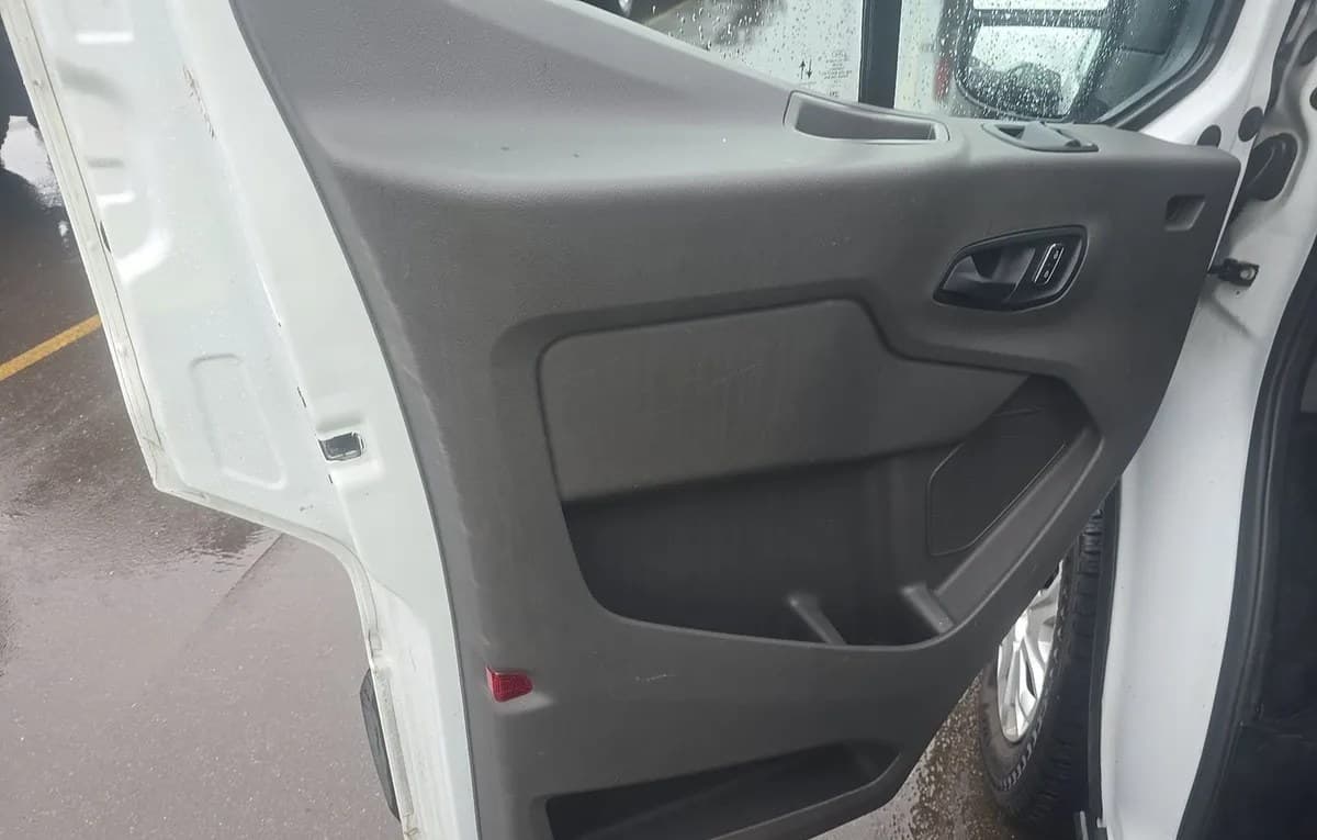 2022 FORD TRANSIT 350 XLT 6