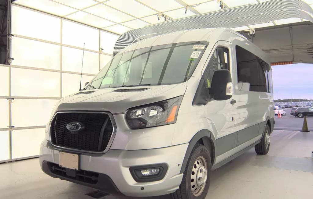 2024 FORD TRANSIT PASSENGER WAGON XLT MEDIUM ROOF 148.0" WB