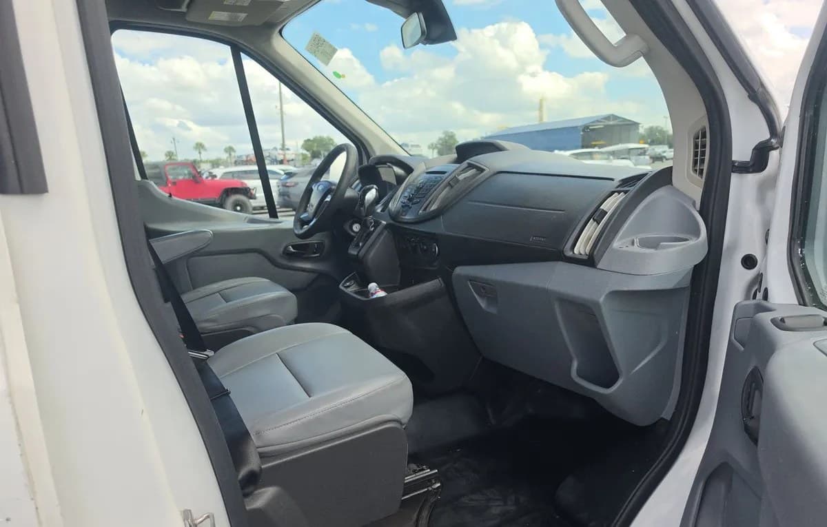 2018 FORD TRANSIT 350 XL 5