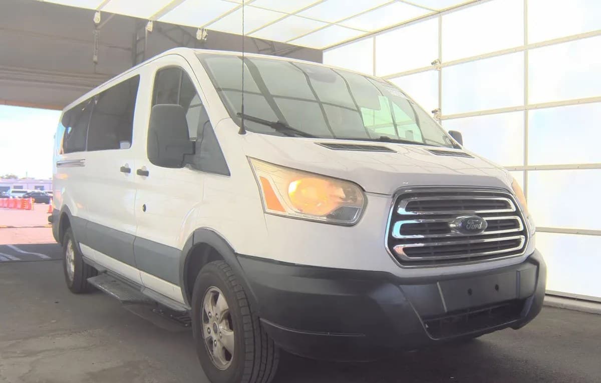 2017 FORD TRANSIT 350 XLT 4