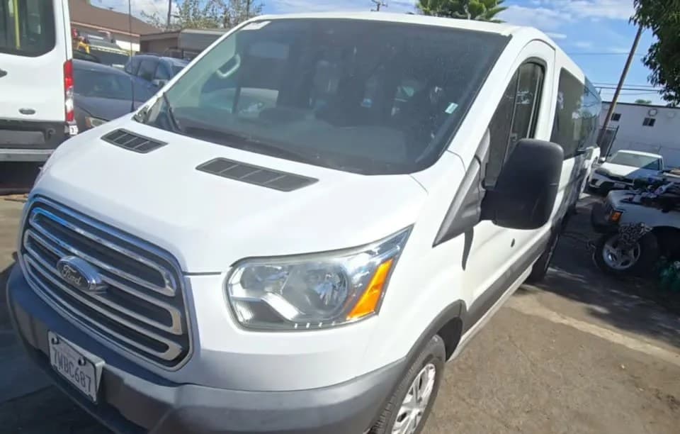 2017 FORD TRANSIT 350 XLT 2