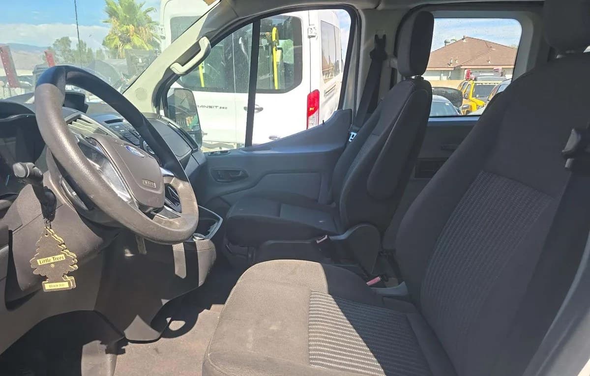 2017 FORD TRANSIT 350 XLT 4