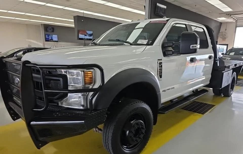 2022 FORD SUPER DUTY F-450 CAB CHASSIS XL CREW CAB DRW