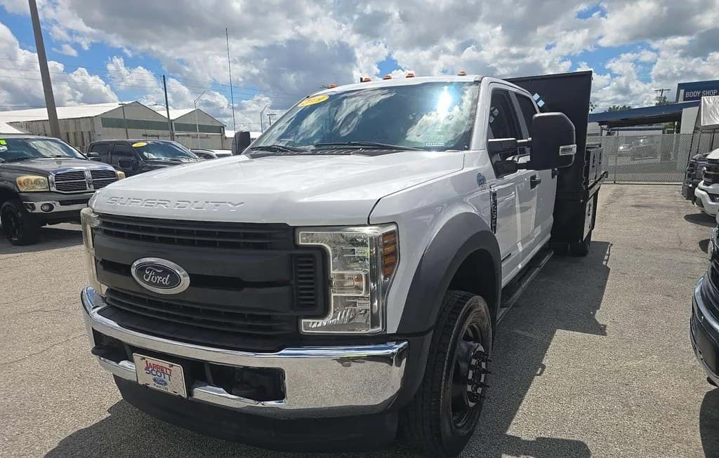 2019 FORD SUPER DUTY F-450 CAB CHASSIS XL CREW CAB DRW