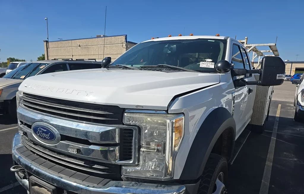 2017 FORD SUPER DUTY F-450 CAB CHASSIS XLT EXTENDED CAB W/REAR DOORS DRW
