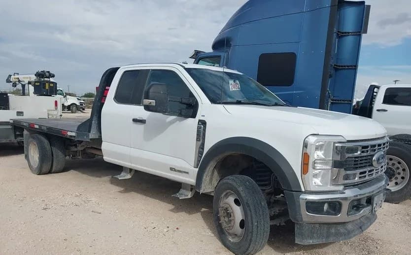 2024 FORD SUPER DUTY F-550 CAB CHASSIS XL EXTENDED CAB W/REAR DOORS DRW