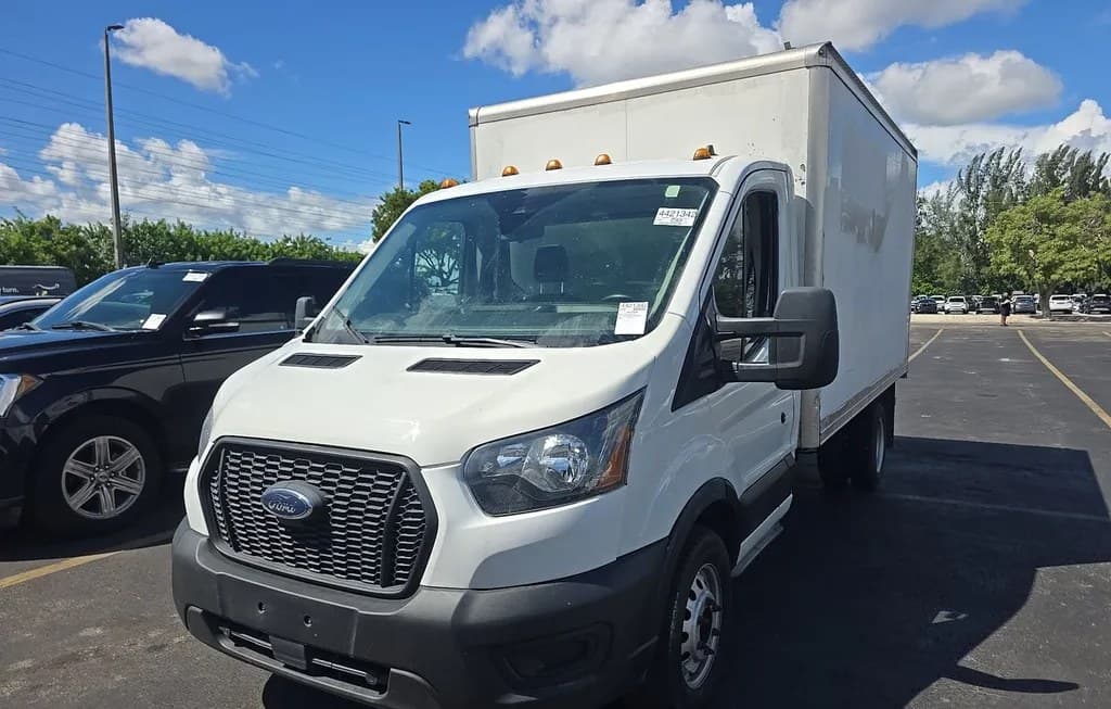 2023 FORD TRANSIT 350 HD CAB CHASSIS 9950 GVWR DRW