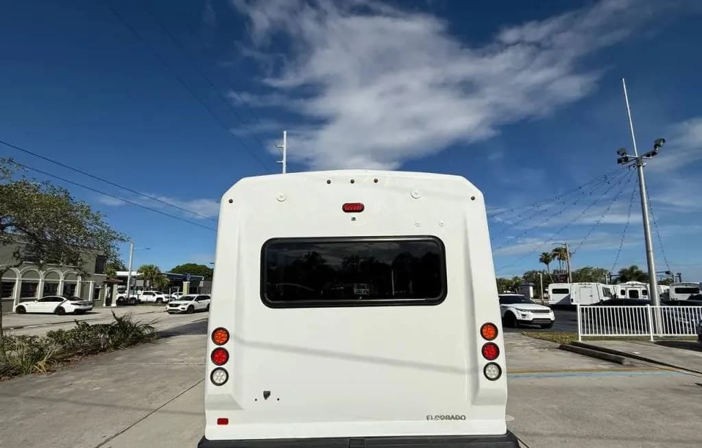 2021 FORD E-350 CUTAWAY DRW 5