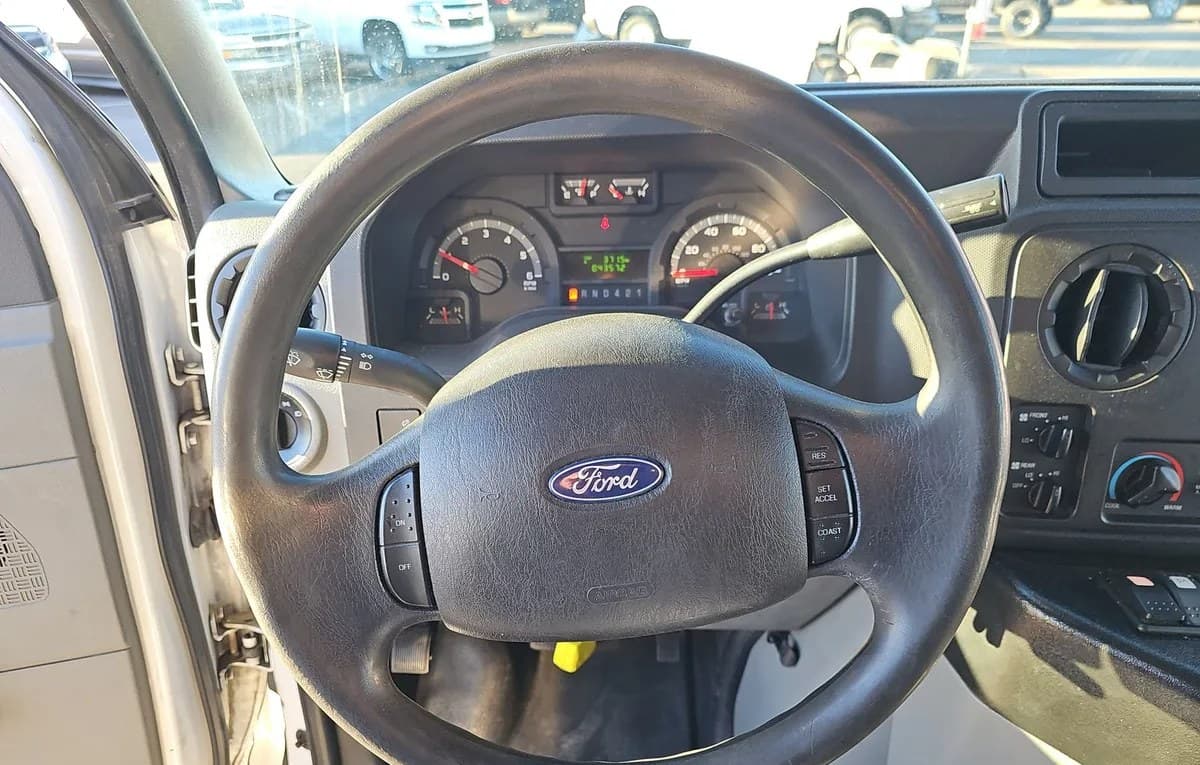 2019 FORD SUPER DUTY E-350 CUTAWAY DRW 7