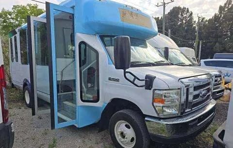 2017 FORD SUPER DUTY E-450 CUTAWAY DRW 2