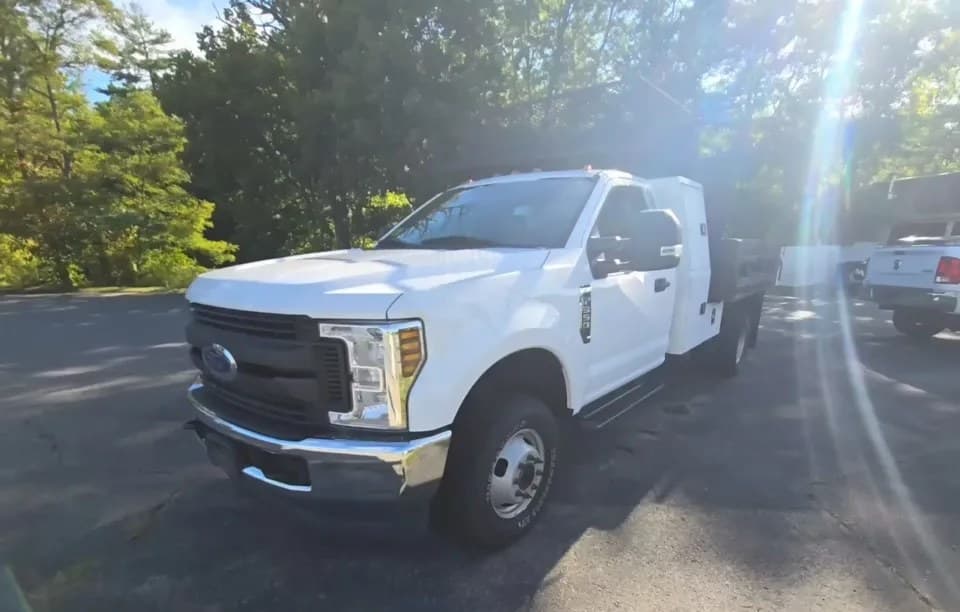 2018 FORD SUPER DUTY F-350 CAB CHASSIS XL REGULAR CAB DRW