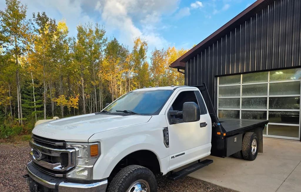 2021 FORD SUPER DUTY F-350 CAB CHASSIS XL REGULAR CAB DRW