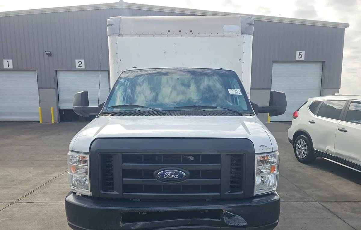 2019 FORD SUPER DUTY E-350 CUTAWAY DRW 3