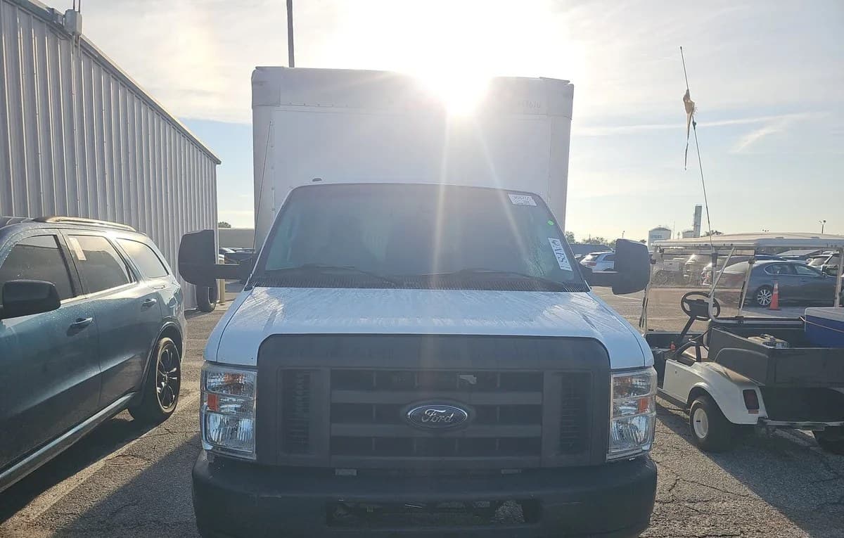 2019 FORD SUPER DUTY E-350 CUTAWAY DRW 176.0" WB 3