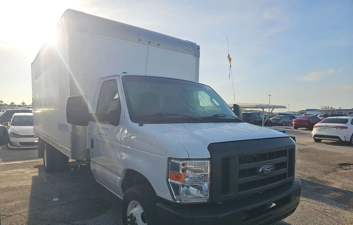 2019 FORD SUPER DUTY E-350 CUTAWAY DRW 176.0" WB 4