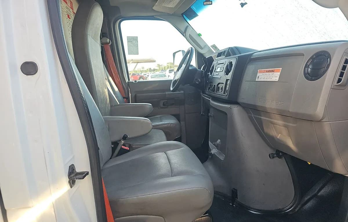 2019 FORD SUPER DUTY E-350 CUTAWAY DRW 176.0" WB 5