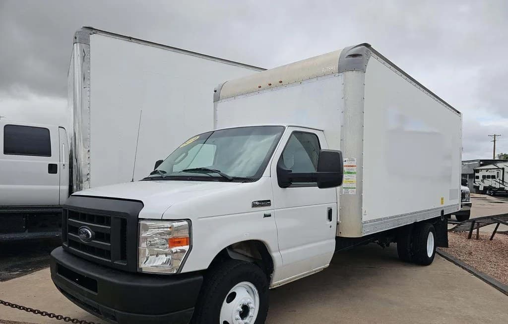 2019 FORD SUPER DUTY E-350 CUTAWAY DRW 1