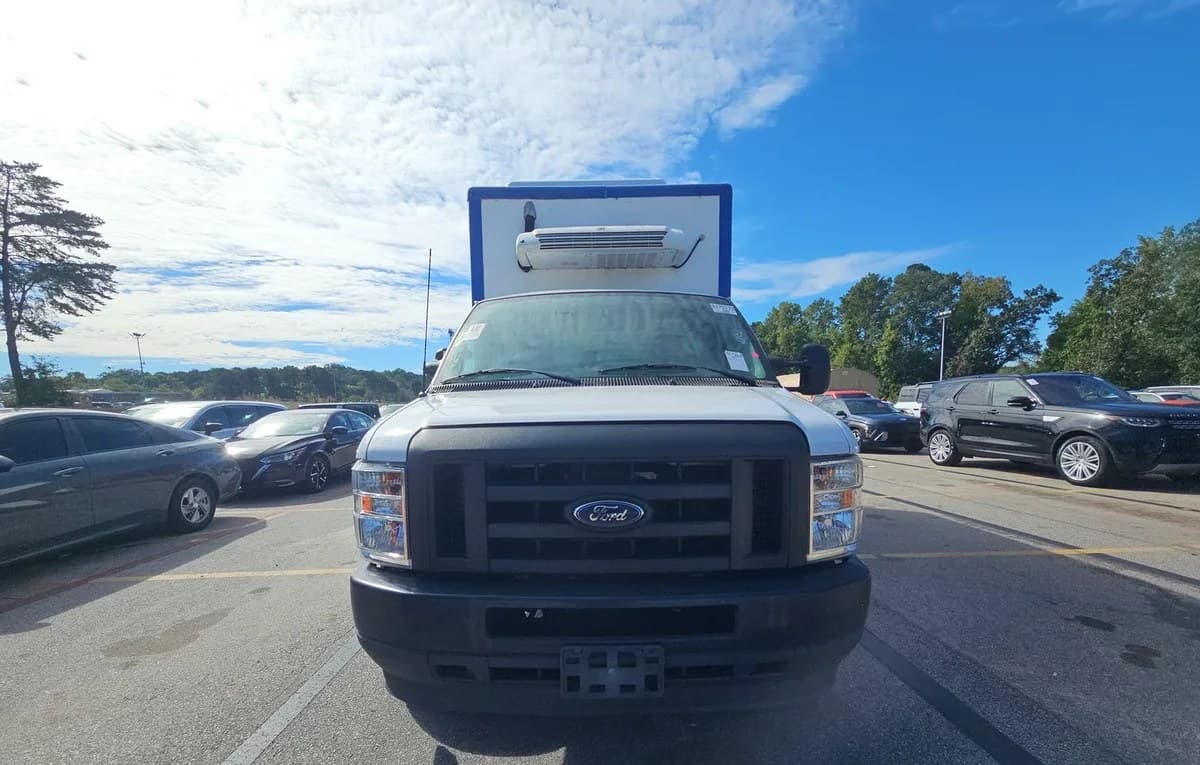 2023 FORD E-350 CUTAWAY 3