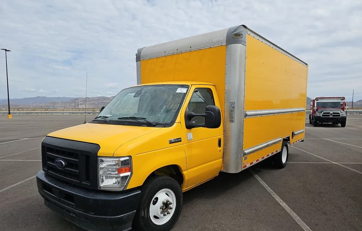 2022 FORD E-350 CUTAWAY DRW 2