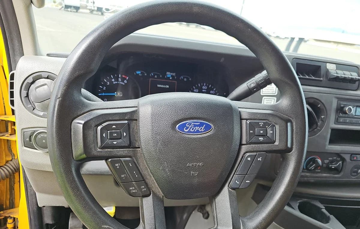2022 FORD E-350 CUTAWAY DRW 7