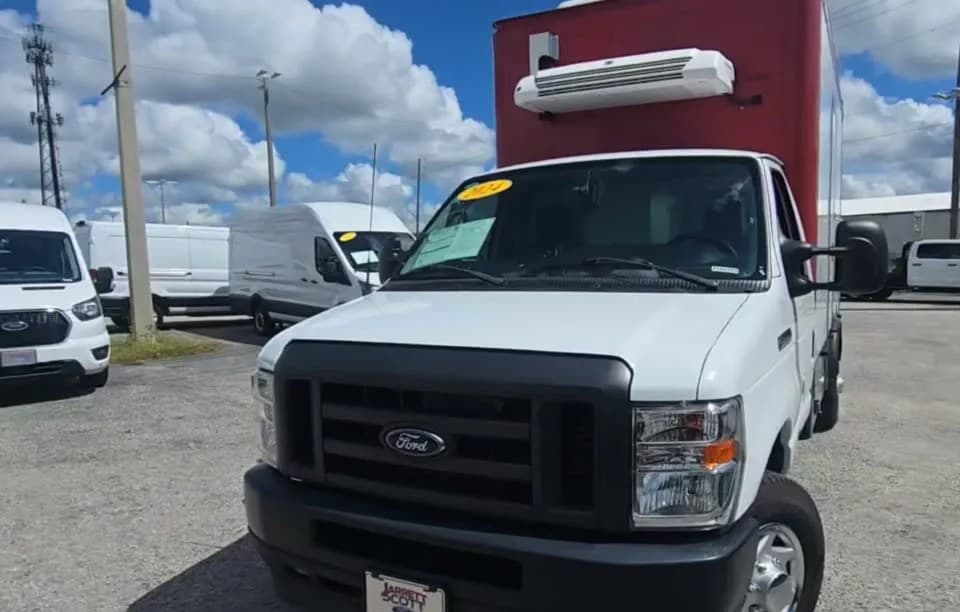 2024 FORD E-350 CUTAWAY