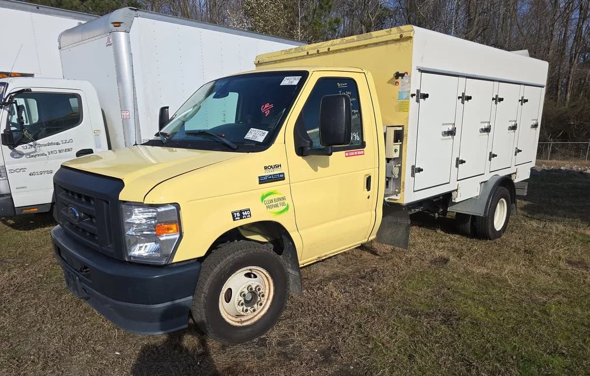 2021 FORD E-450 CUTAWAY DRW 2