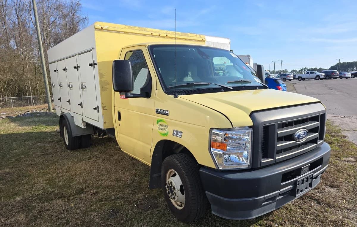2021 FORD E-450 CUTAWAY DRW 4