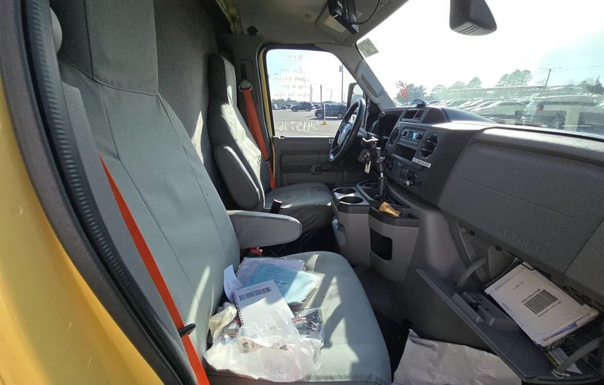 2021 FORD E-450 CUTAWAY DRW 5