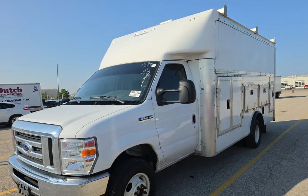 2024 FORD E-450 CUTAWAY DRW