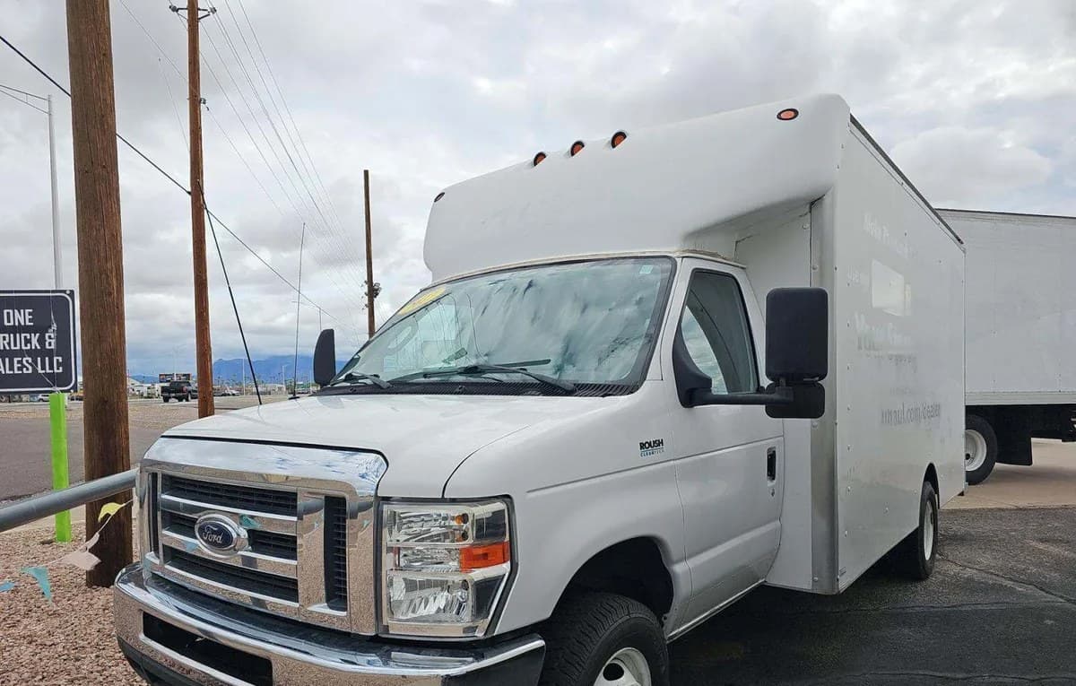 2017 FORD SUPER DUTY E-450 CUTAWAY DRW 2